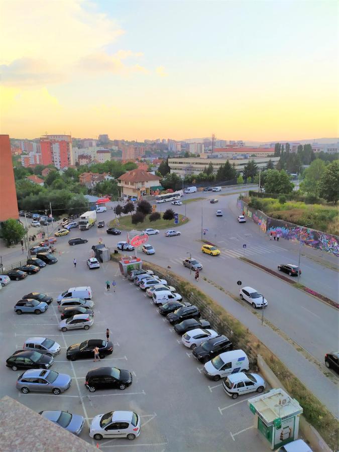 Modern Apartment With A View Feels Like Home Pristina Exterior foto